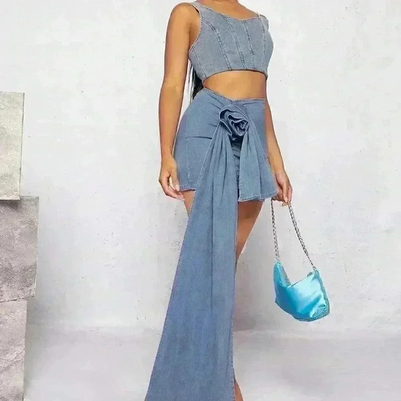 Casual Rosette Draped Side Denim Skirt Light Wash - Picture 4 of 5